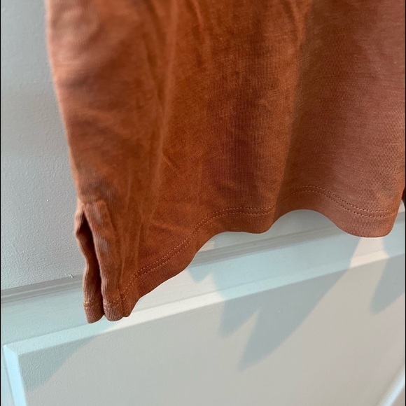 girlfriend collective Ginger  Cupro V-Neck Tee - Picture 10 of 11